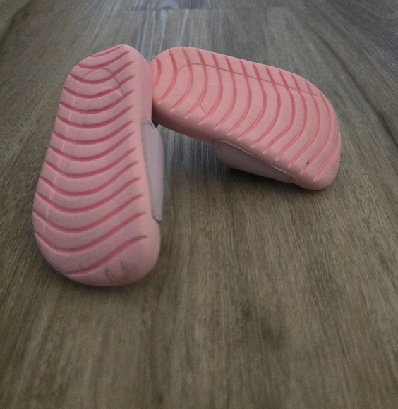 Nike Kawa Slides - Picture 3 of 4